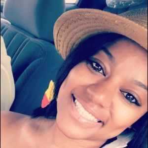 Meet your Posher, Coresha